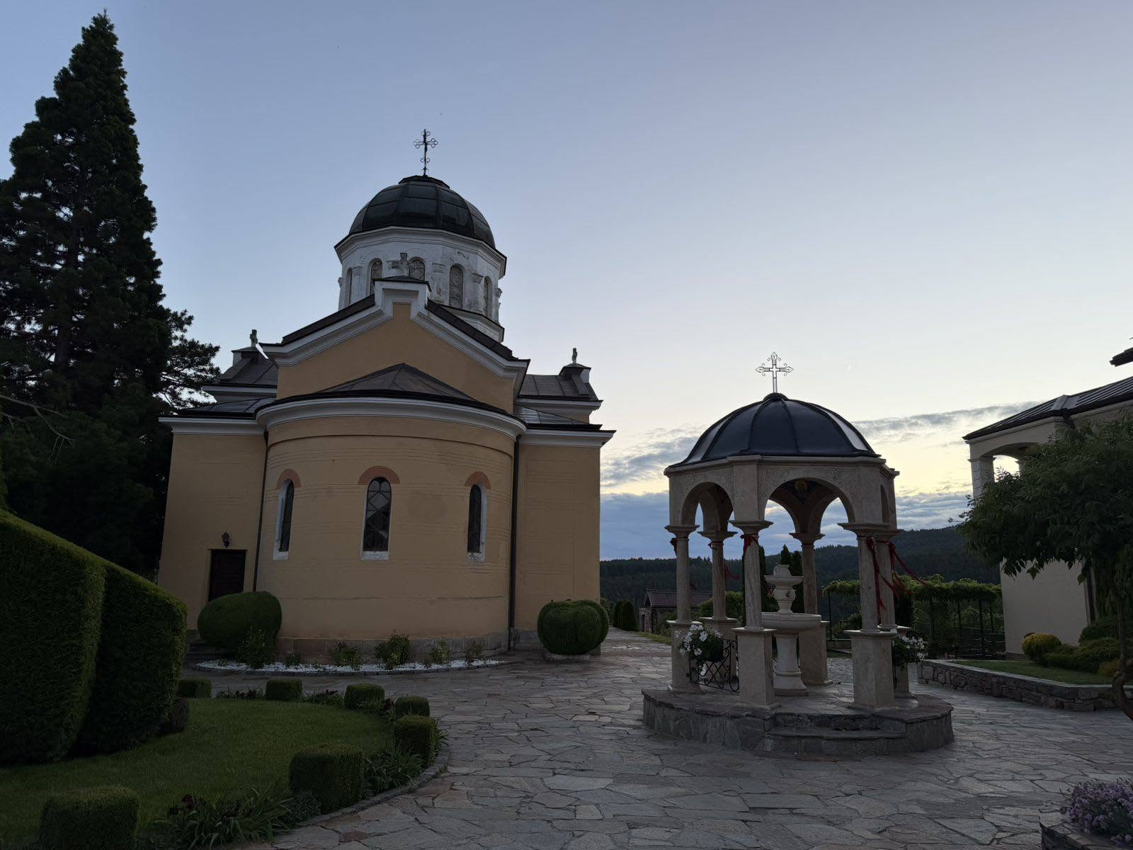 Посещение на Българския патриарх Даниил в Кремиковския манастир 5 a06