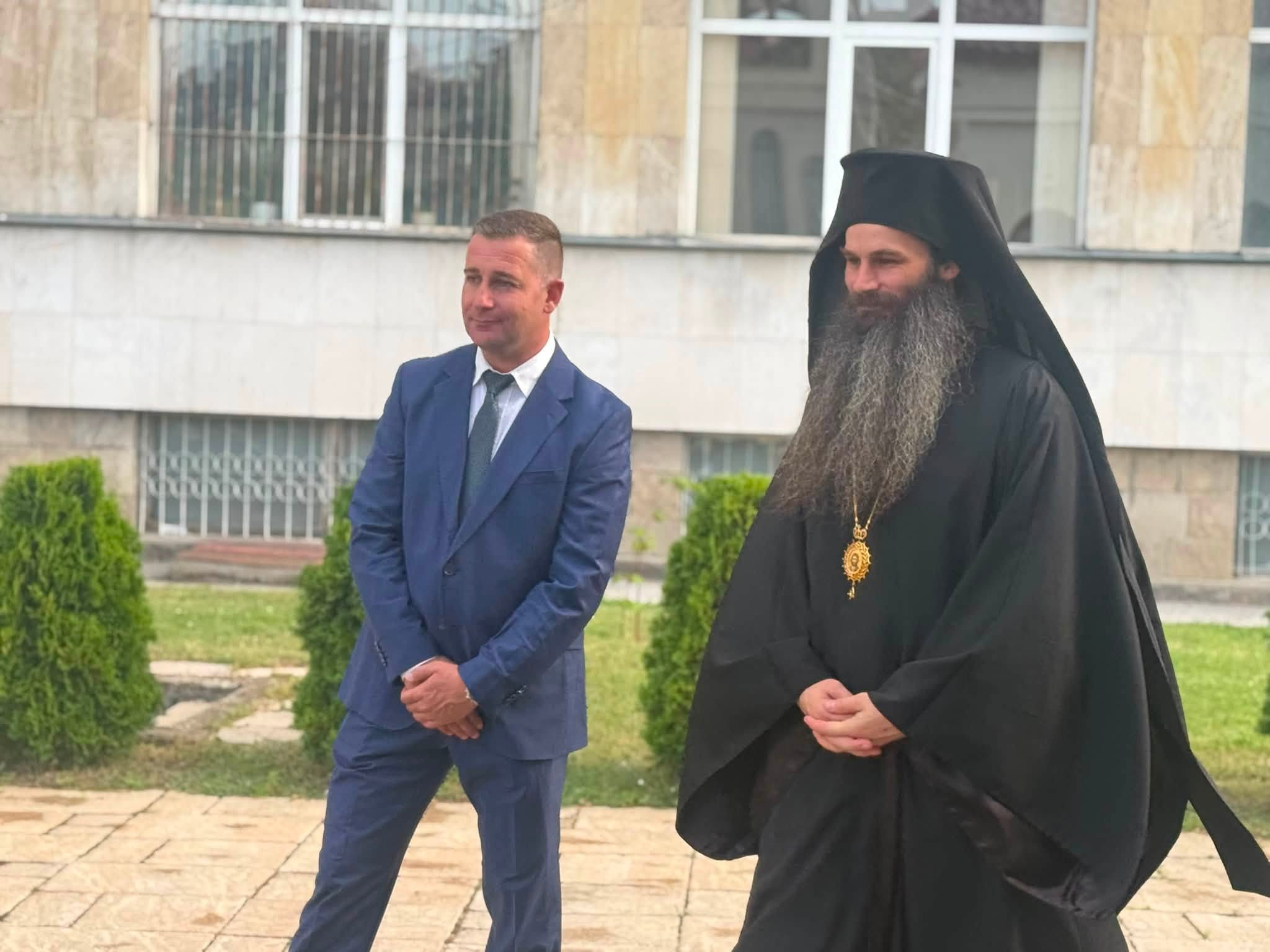 Архиерейска света Литургия за празника на свети великомъченик Пантелеймон в Самоков 3 758964532 1485078616981841 4900684413754379962 n 1