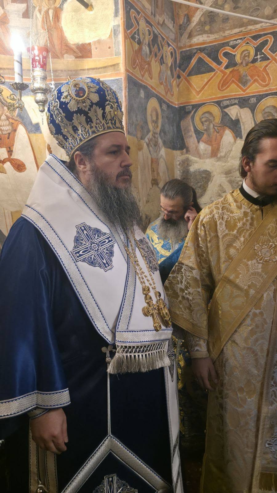 Архиерейска литургия, литийно шествие и водосвет в Искрецкия манастир „Успение Богородично“ 4 04