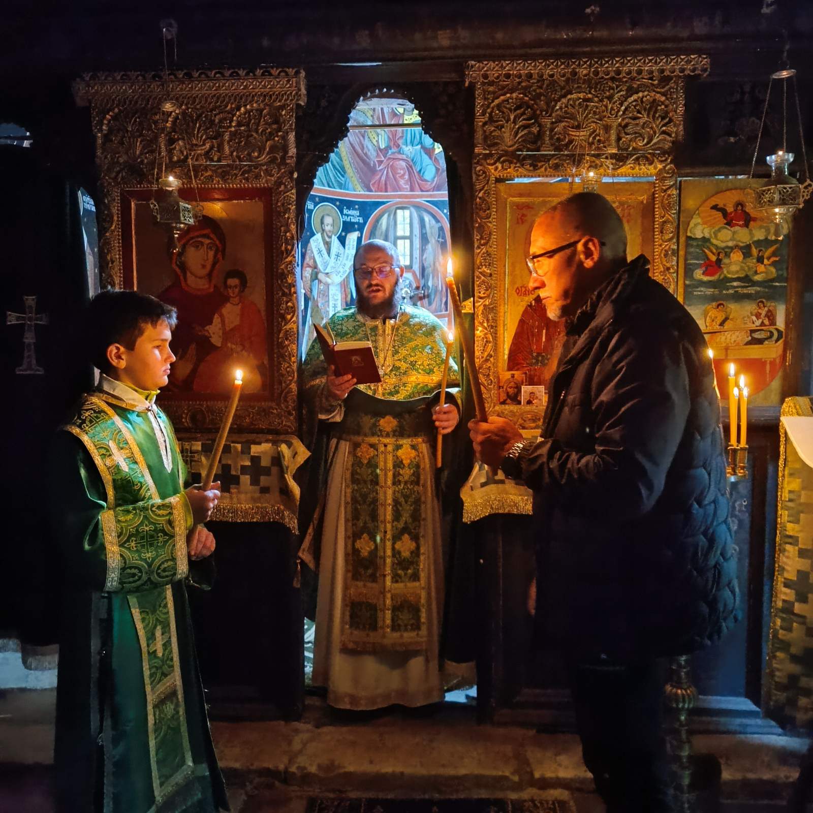 Света Литургия бе отслужена в храма „Успение на св. Йоан Рилски“ край гроба на светеца