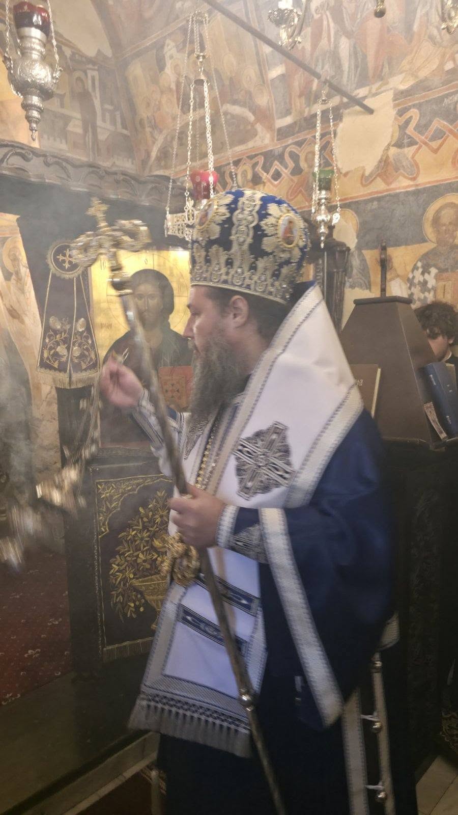 Архиерейска литургия, литийно шествие и водосвет в Искрецкия манастир „Успение Богородично“ 11 11