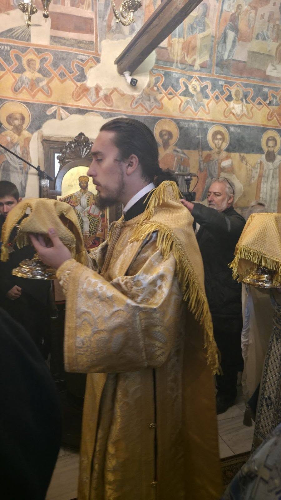 Архиерейска литургия, литийно шествие и водосвет в Искрецкия манастир „Успение Богородично“ 13 12