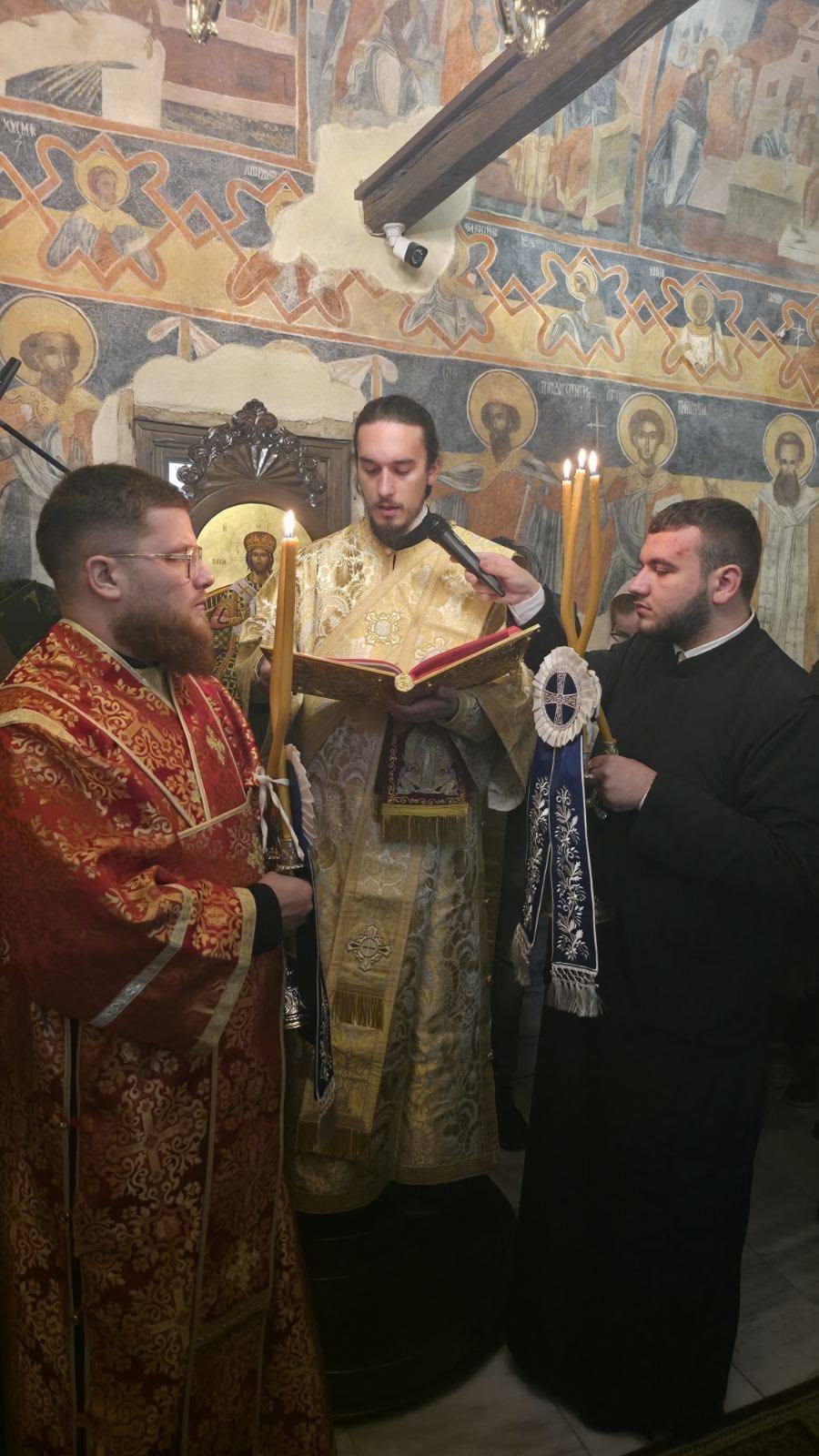 Архиерейска литургия, литийно шествие и водосвет в Искрецкия манастир „Успение Богородично“ 22 19b