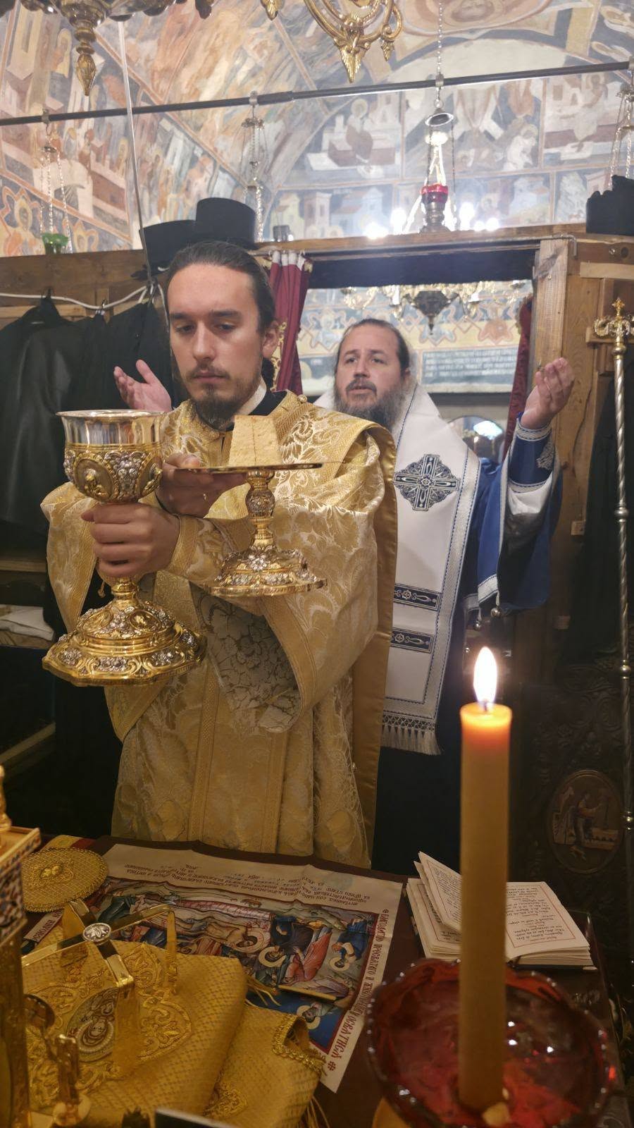 Архиерейска литургия, литийно шествие и водосвет в Искрецкия манастир „Успение Богородично“ 23 20